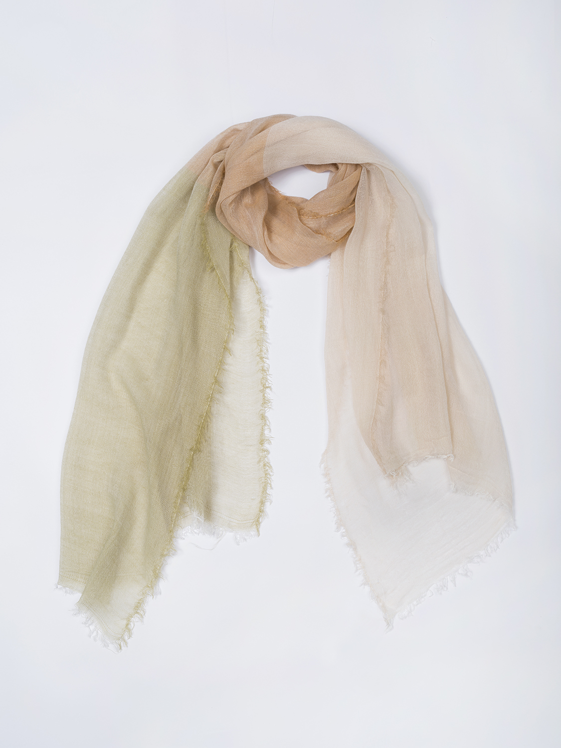 Палантин из шерсти с эффектом деграде 90180 1699₽