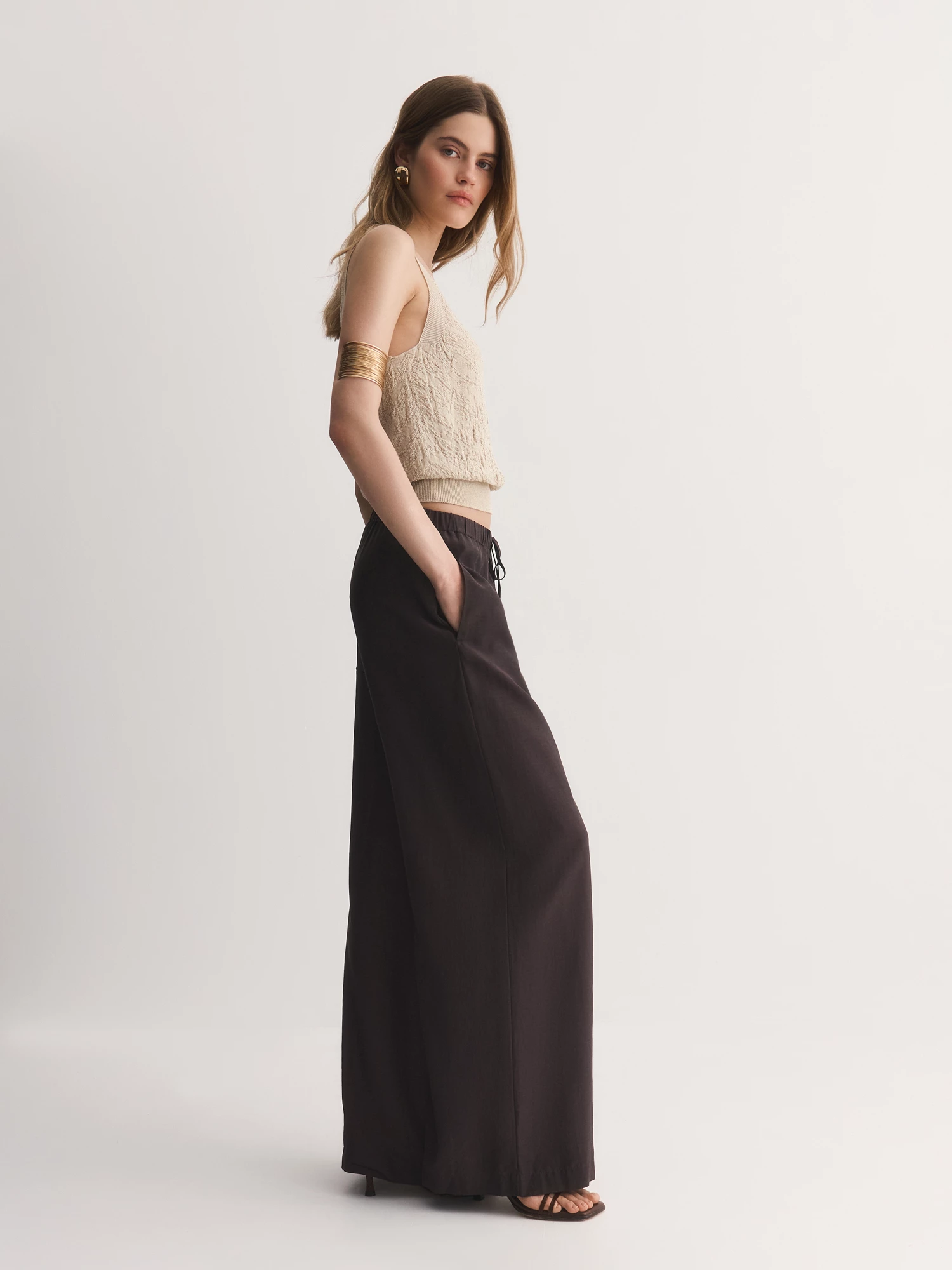 Топ, связанный по бесшовной технологии Elis арт. TP0038V6