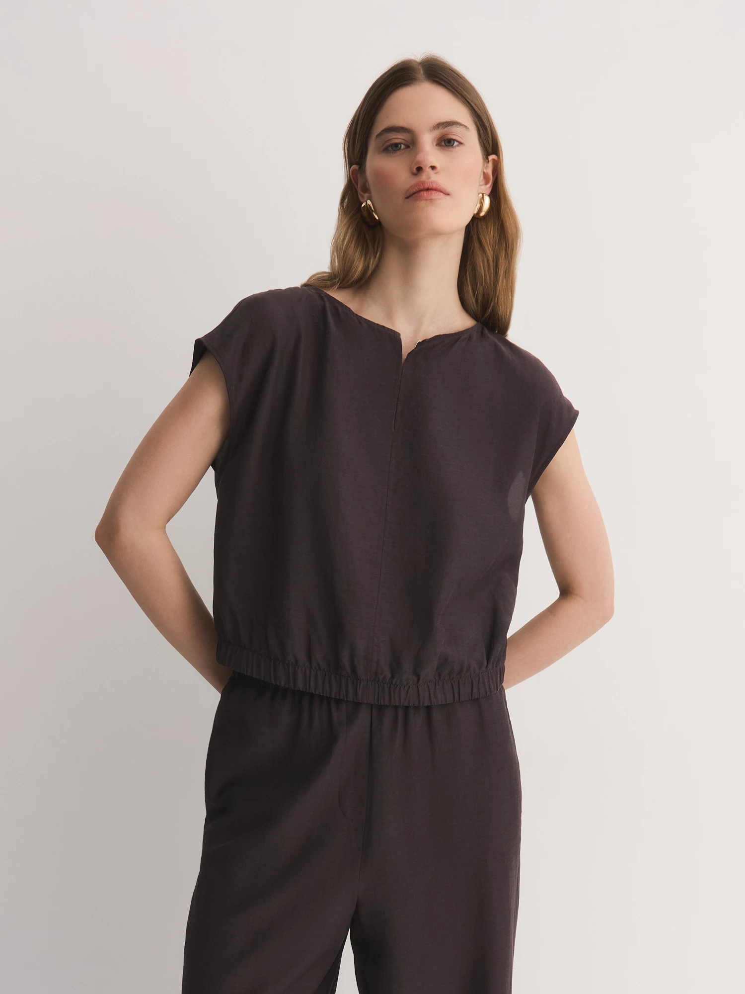 Минималистичная блуза с резинкой по низу Elis арт. BL1872P
