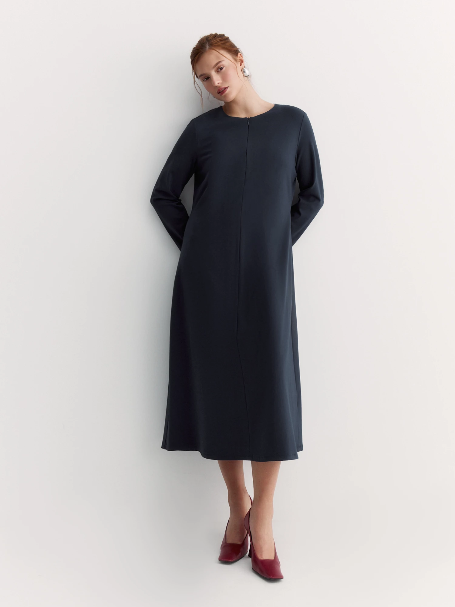 Приталенное платье из вискозного трикотажа Lalis арт. DR1065K