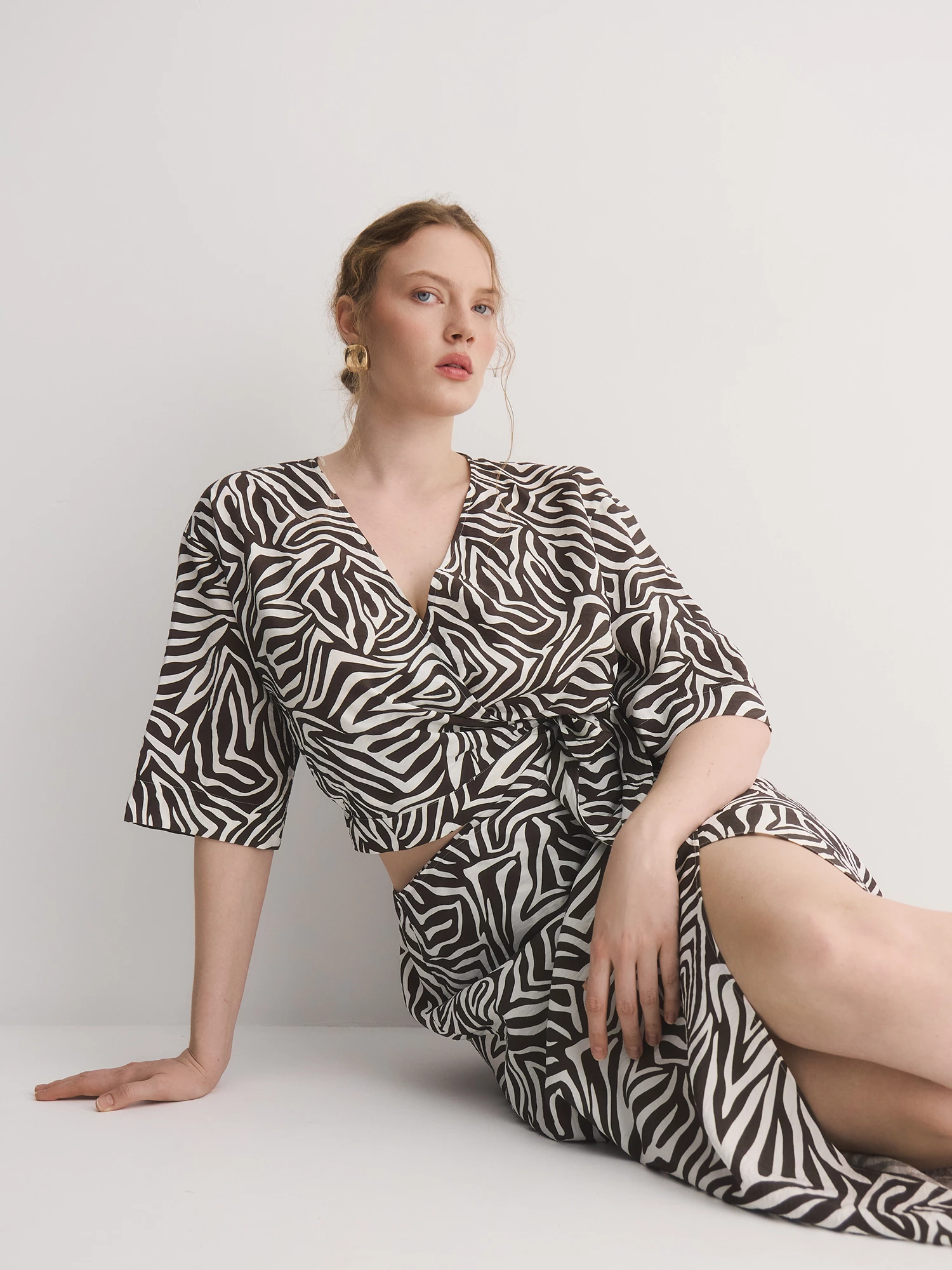 Укороченная блуза с запахом Lalis арт. BL1947