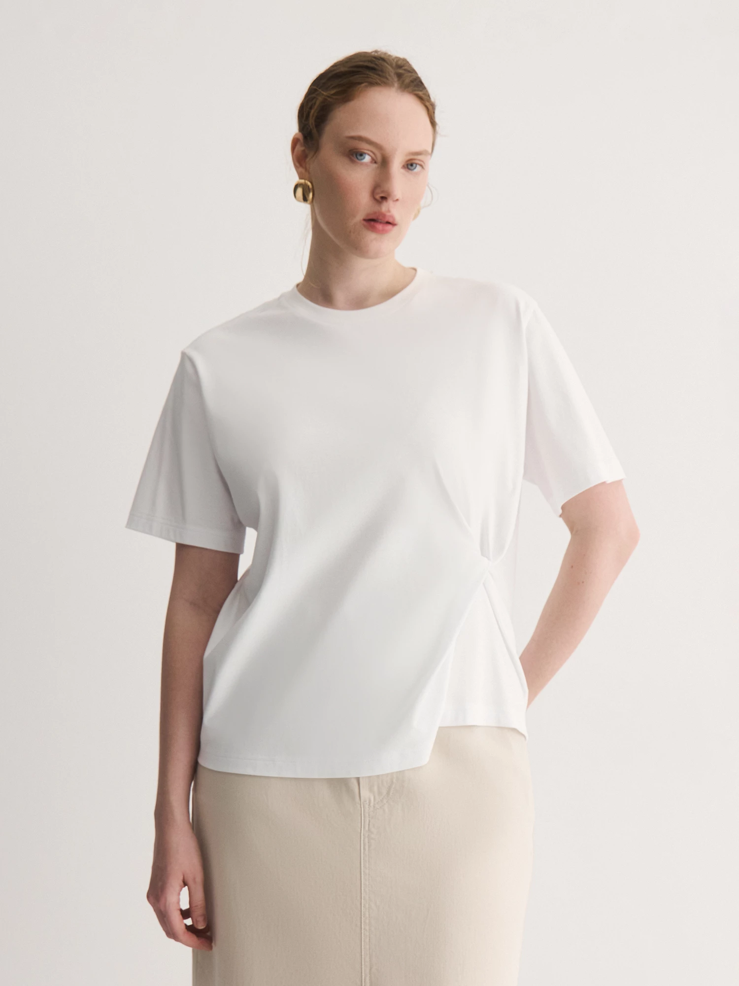 Футболка из хлопка с дизайнерским перекрутом Lalis арт. TS0198KR