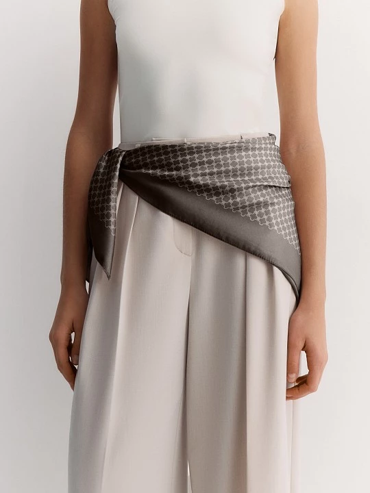 Шелковистый платок с графичным принтом Elis арт. PK0100