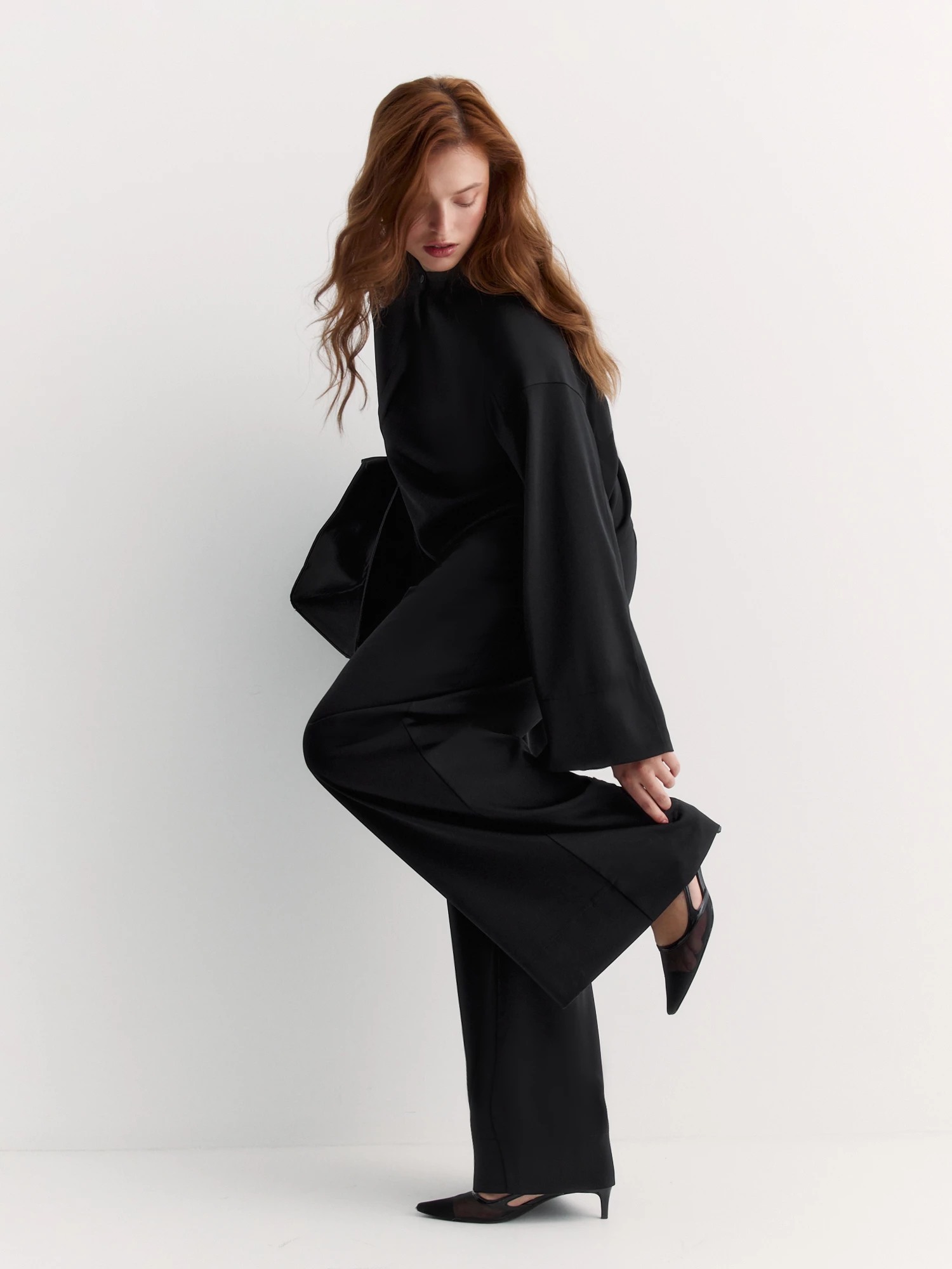 Прямые брюки с атласным блеском Lalis арт. TR0742