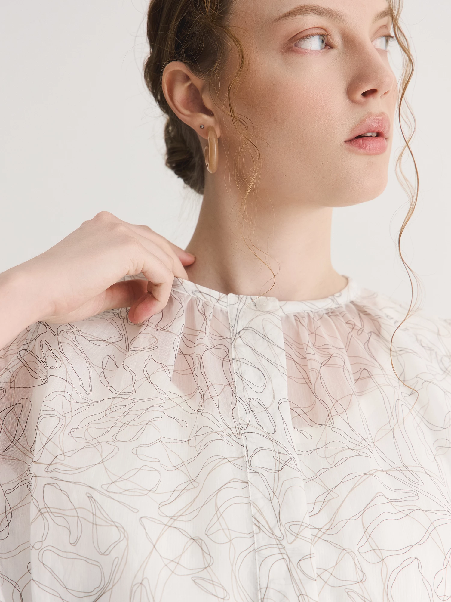 Блуза-бомбер из легкой ткани Lalis арт. BM00381P