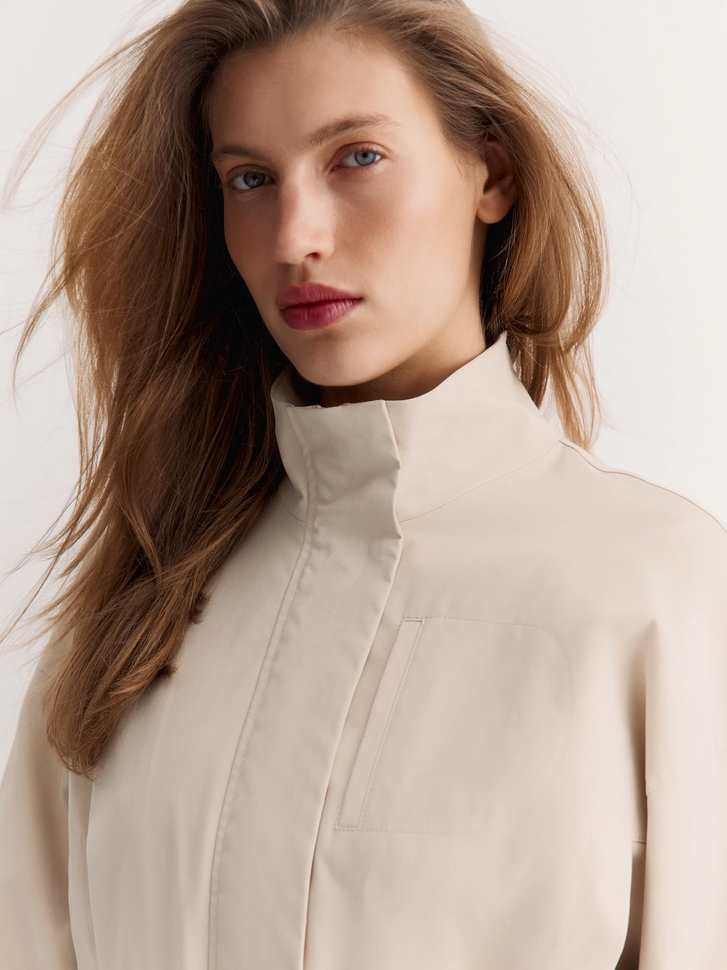 Приталенная куртка из плащевки Elis арт. KR0097