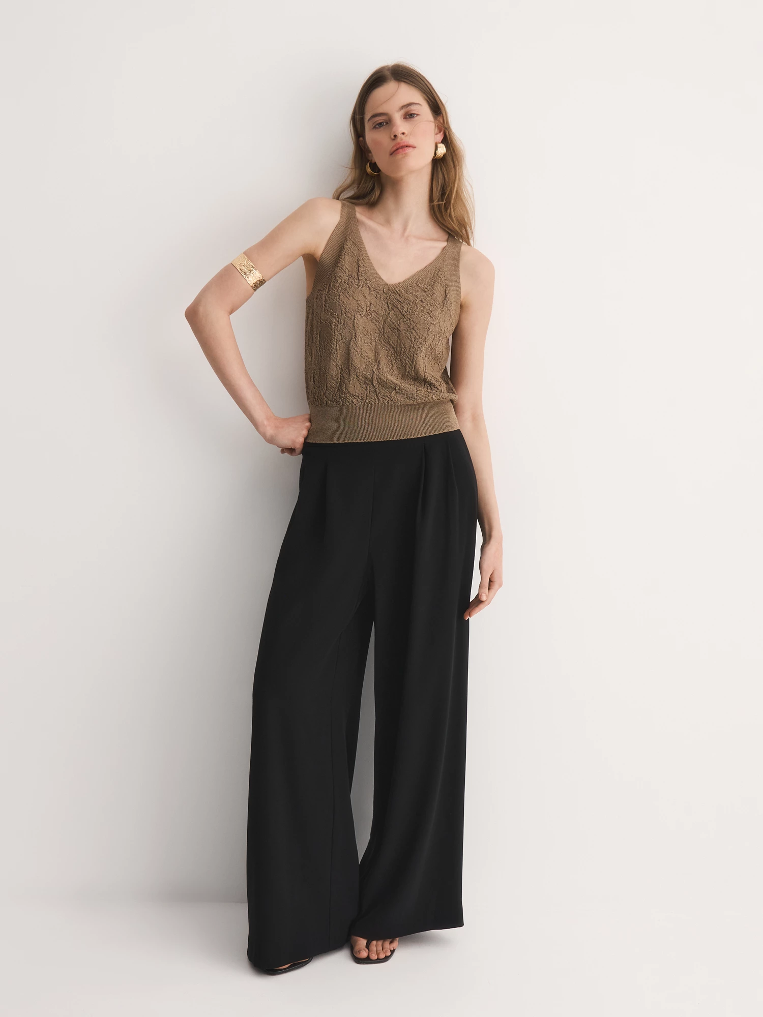 Топ, связанный по бесшовной технологии Elis арт. TP0038V6