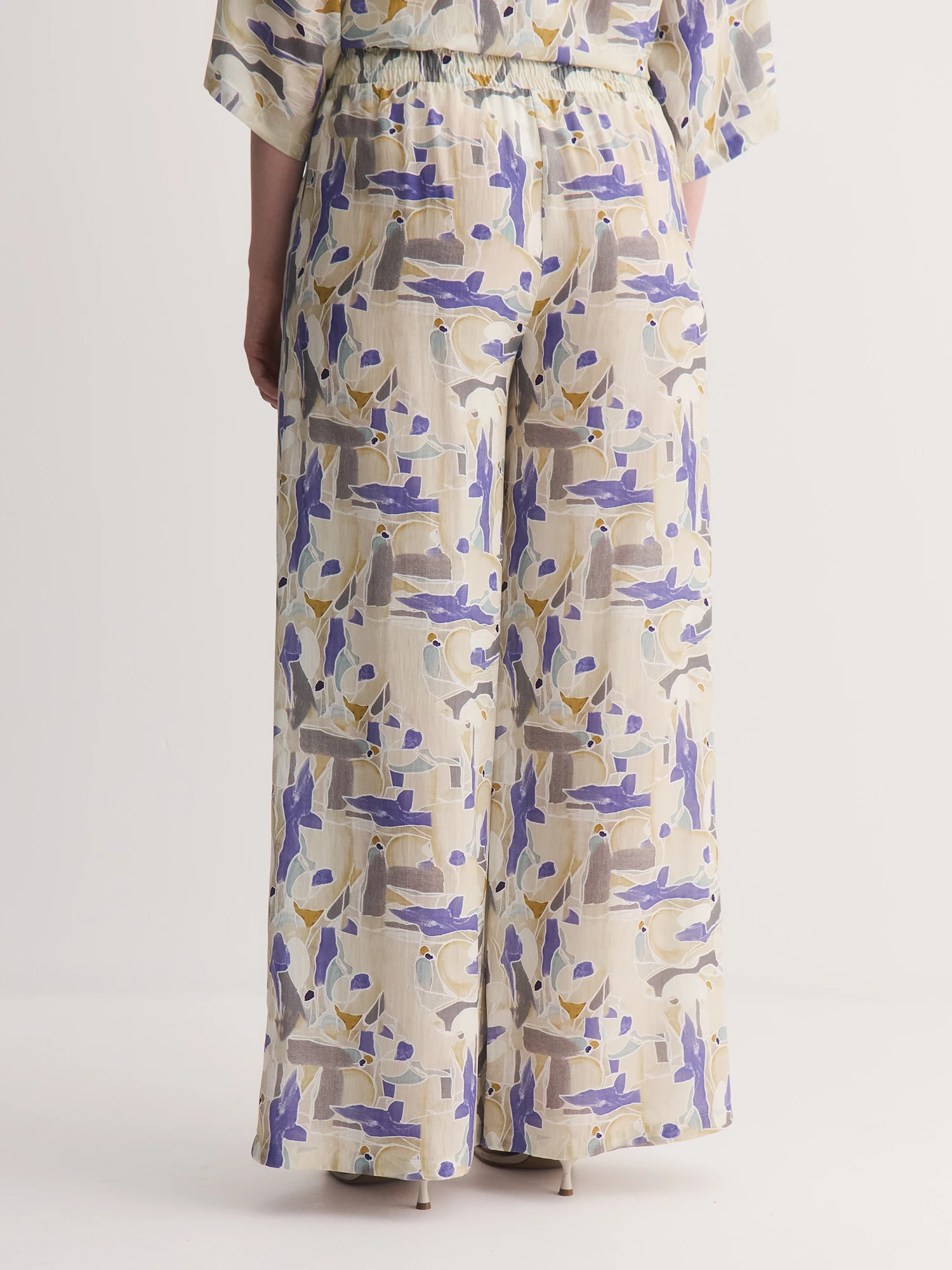 Брюки изо льна и вискозы с абстрактным принтом Lalis арт. TR0439P