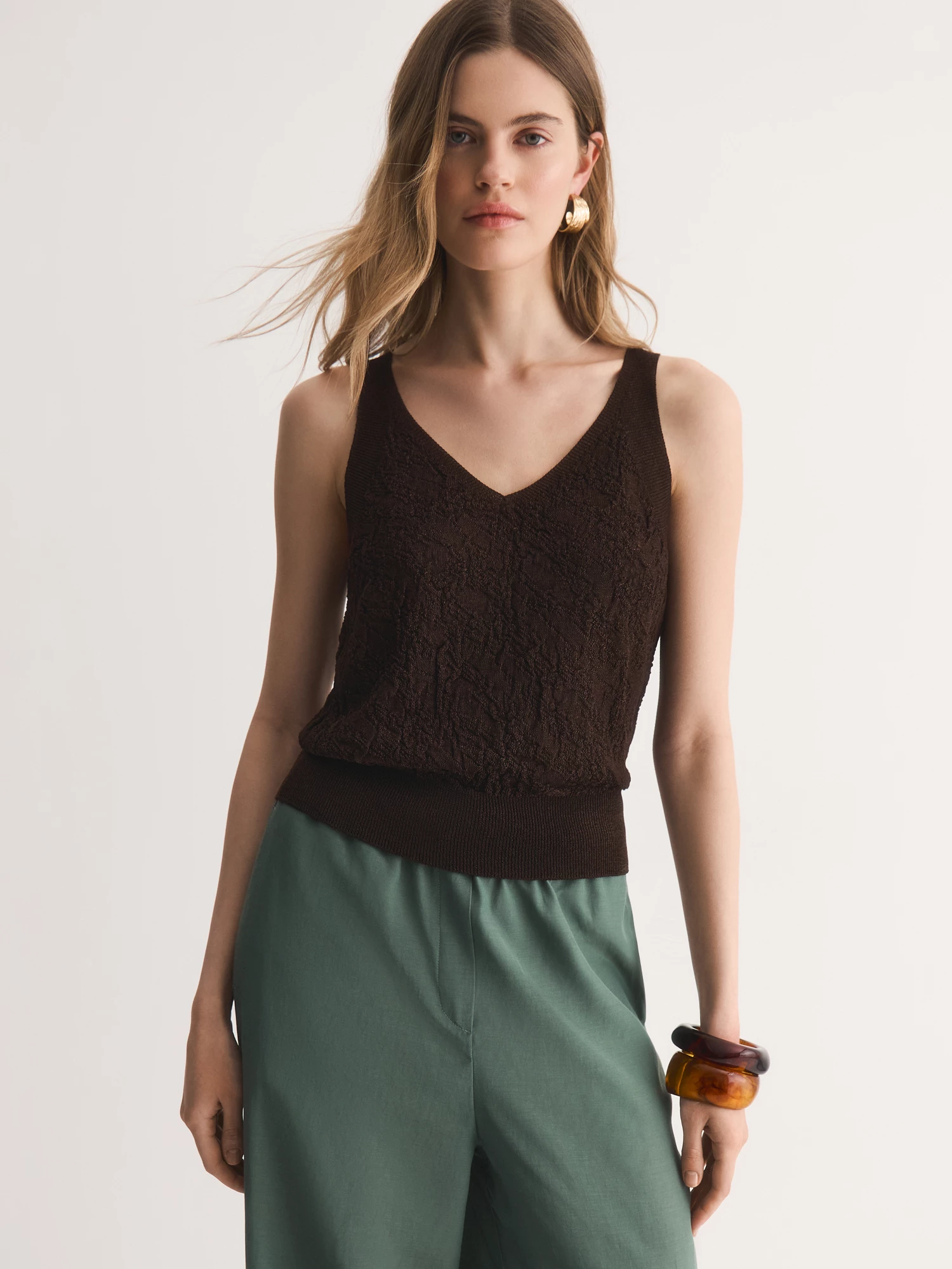 Топ, связанный по бесшовной технологии Elis арт. TP0038V6