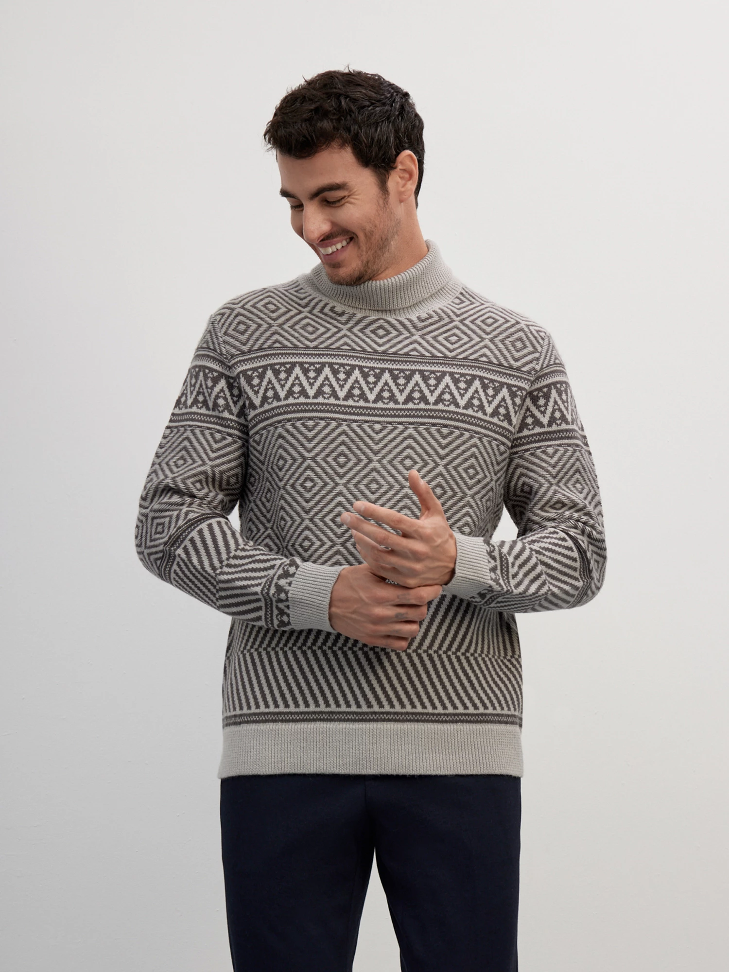 Вязаный свитер на основе мягкой овечьей шерсти 20line арт. ISW0032VY1