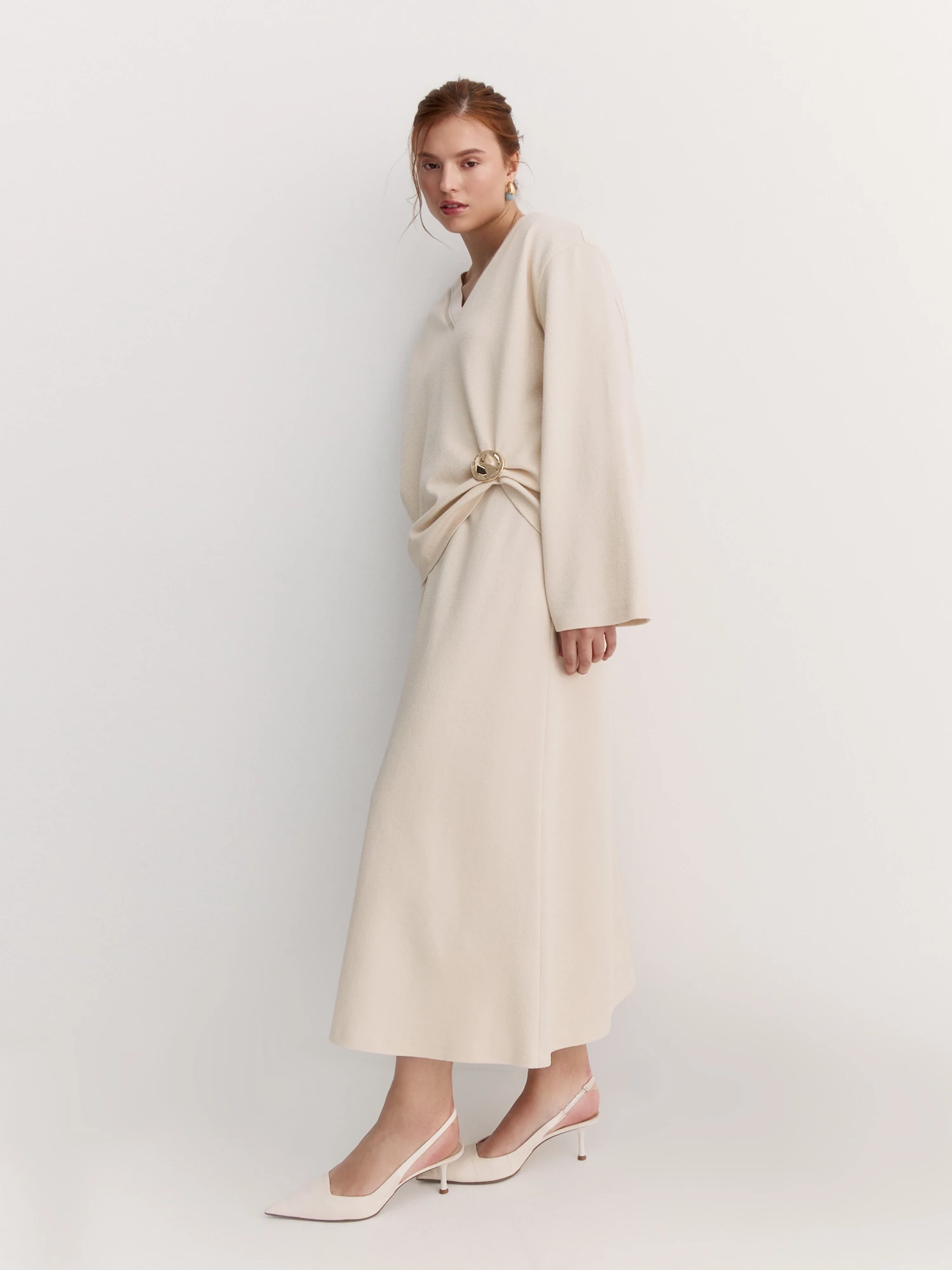 Свитшот с V-вырезом из мягкого трикотажа Lalis арт. BS1770K