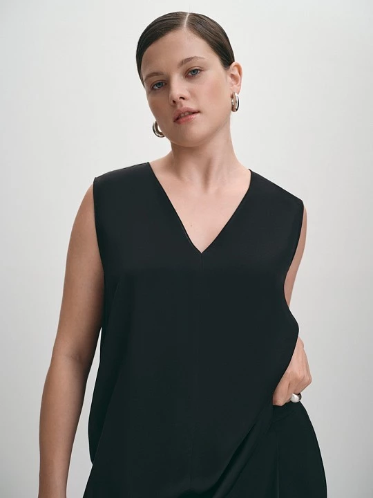 Базовый топ из вискозы с V-вырезом Lalis арт. TP0061