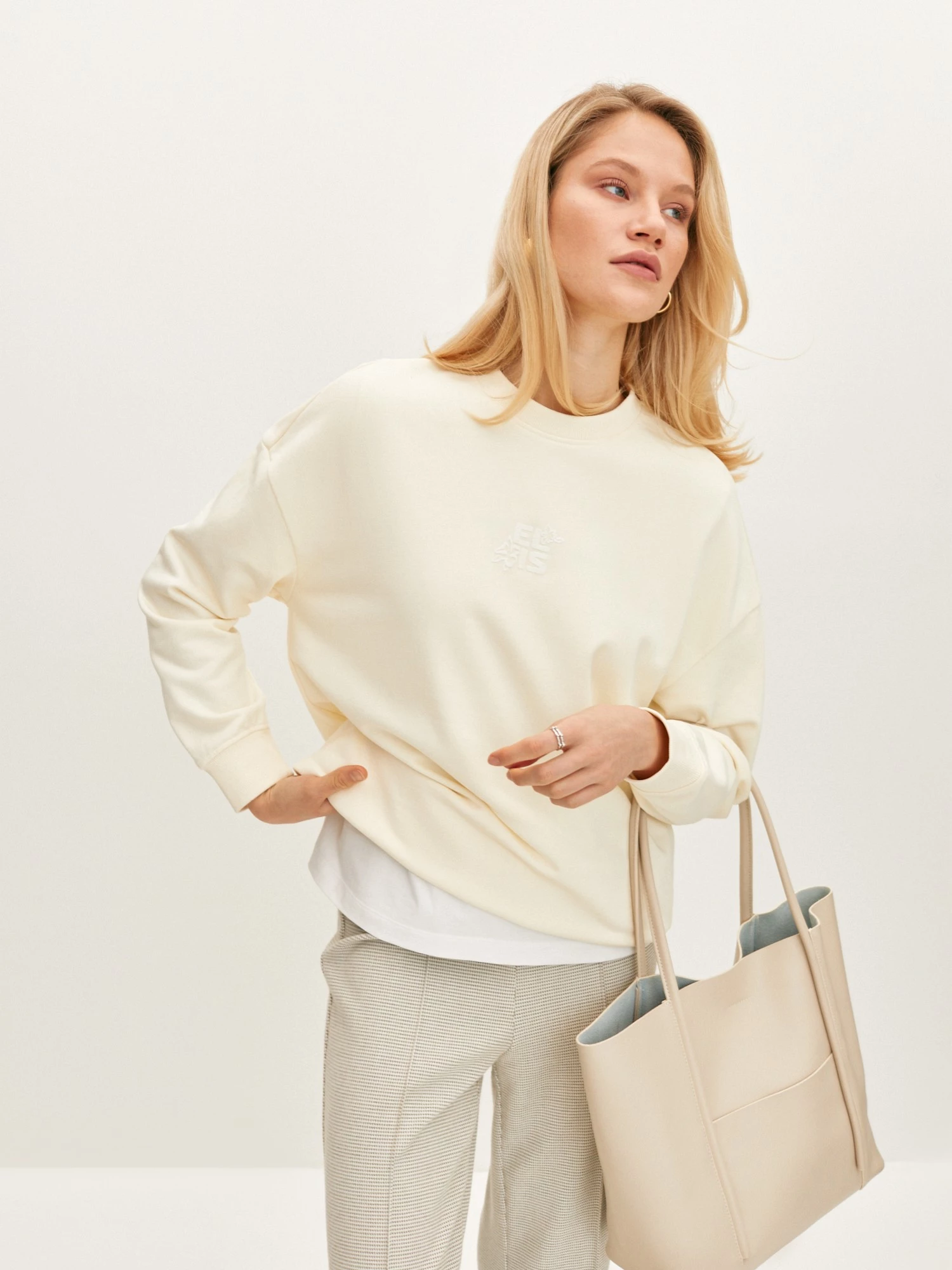 Свитшот хлопковый с принтом Elis арт. BS0029K